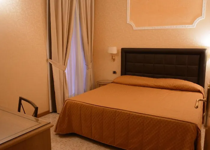 Hotel Dependance Dei Consoli 3*